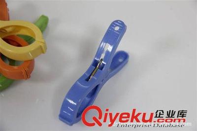 厂家特价直销 S131强力小竿夹 (10个/包) | 汕头市国平鸿盛塑料制品厂